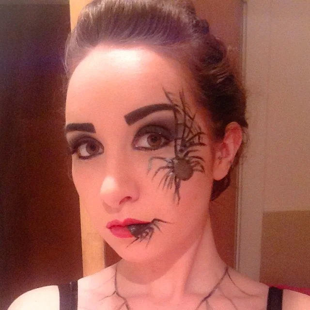 Create Super Easy Halloween Makeup