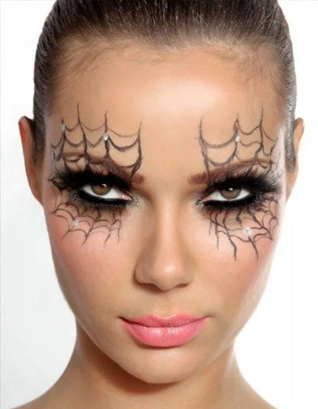 Spiderwebs Eyes Makeup Look