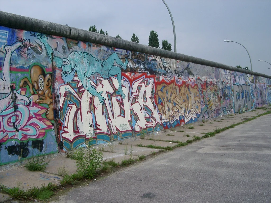 berlin wall urban art