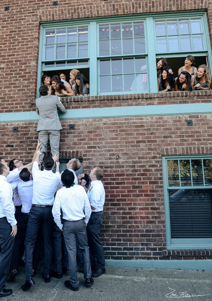 fun wedding party photos