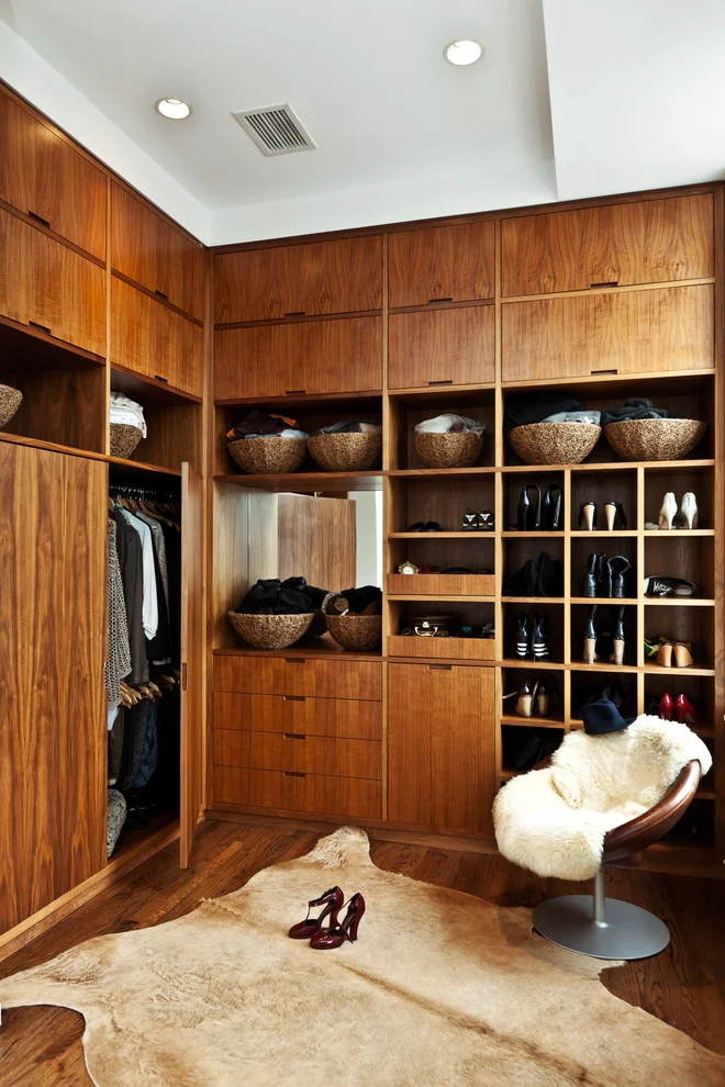 Wood closet design ideas
