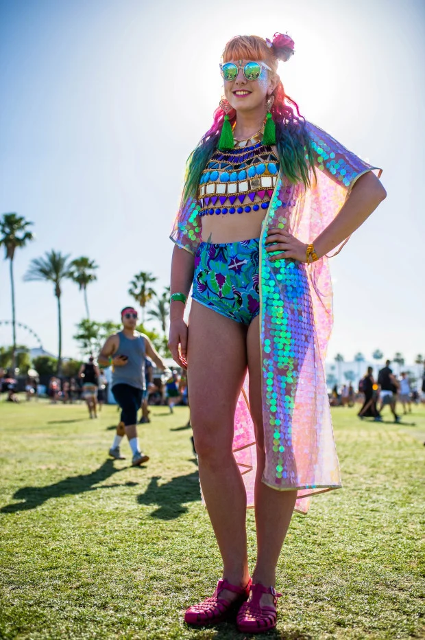 Blunt Cut Bangs With Rainbow Waves