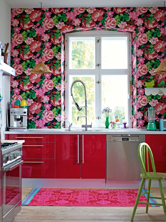 Decorate by Holly Becker and Joanna Copestick shabby chic kitchen