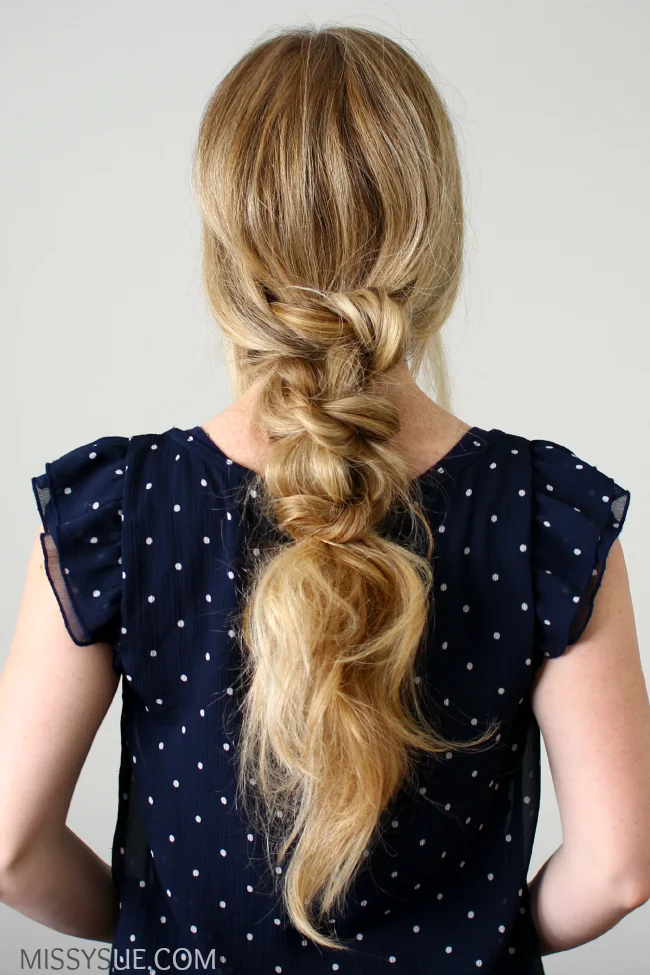 Knotted Low Pony