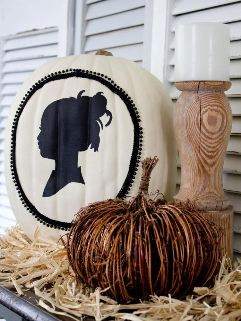 sophisticated vintage look pumpkin beauty