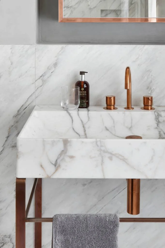Bathroom Marble Wall Design