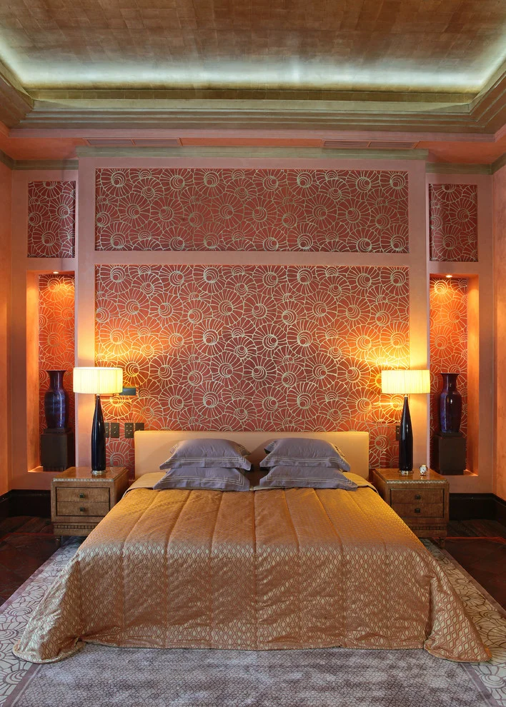 Red and Gold Bedroom Decorating Idea