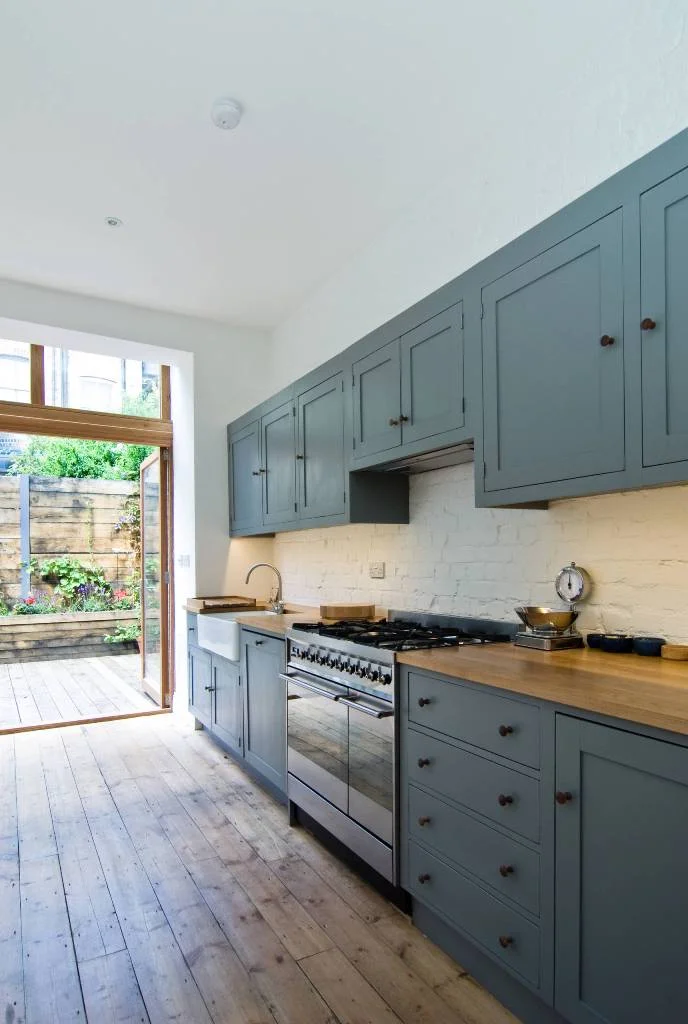 Single Wall Mid Sized Contemporary Kitchen