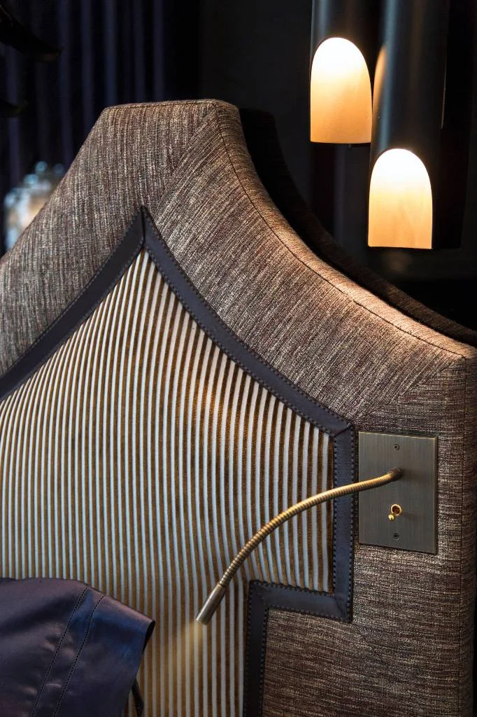 Bedroom Headboard Wire Lamp