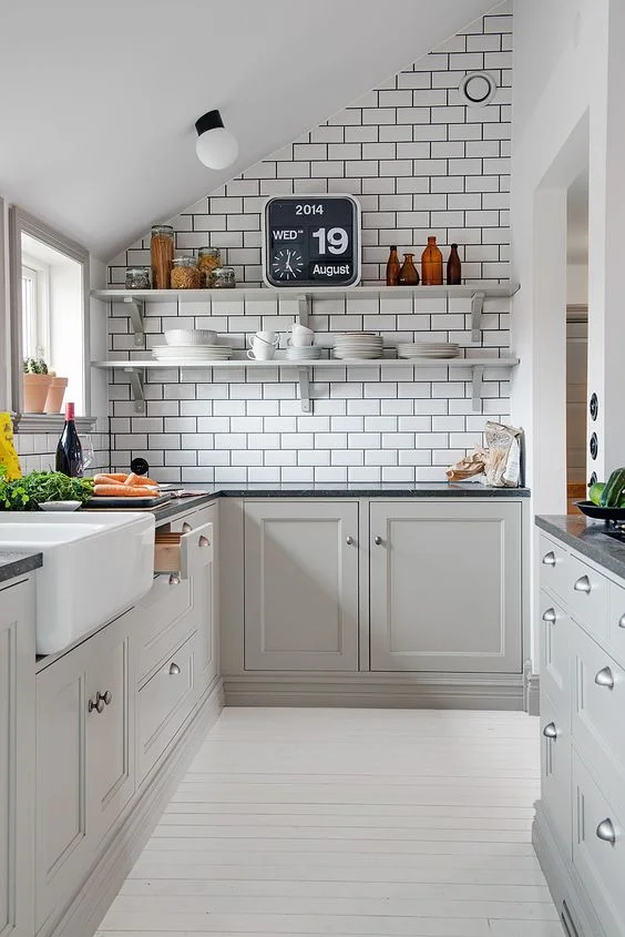 Modern Off-White Kitchen