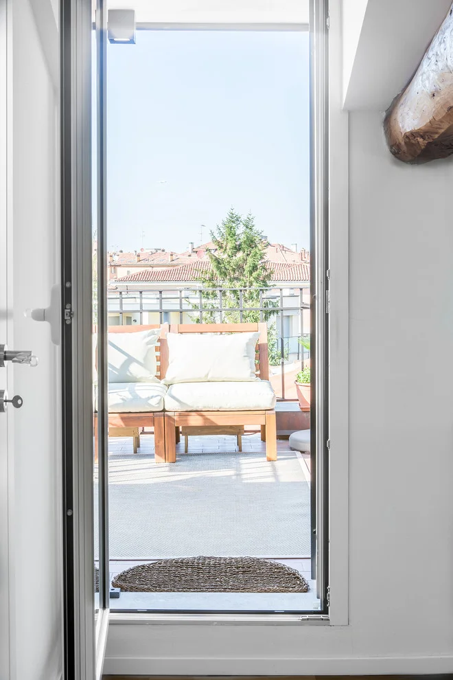 Small Terrace Balcony Design