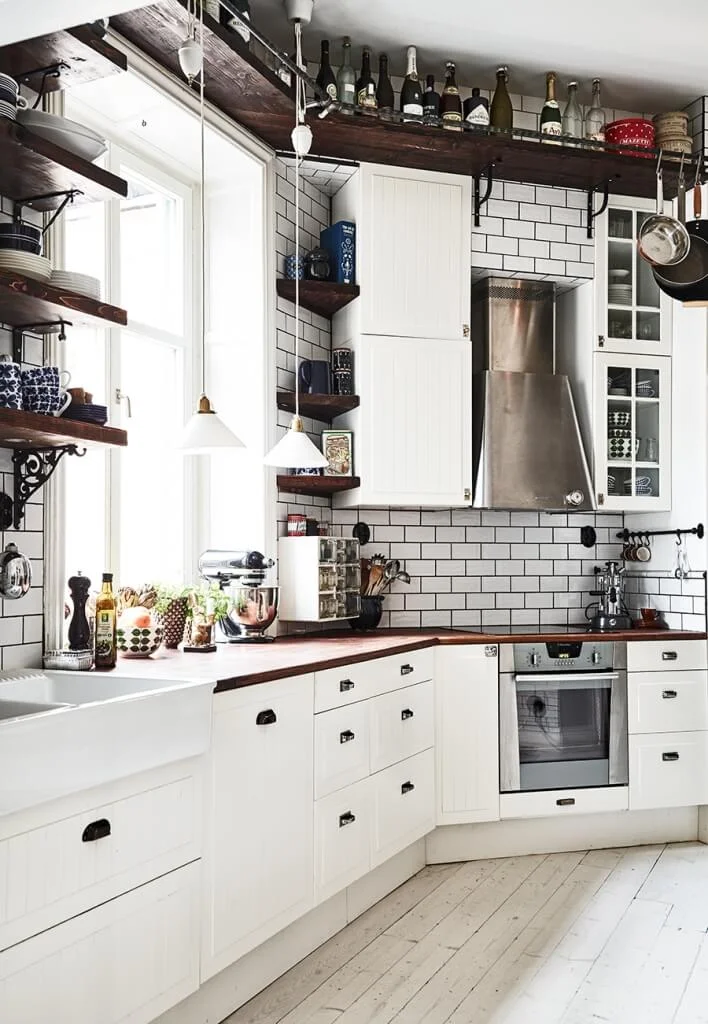 kitchen cabinets white