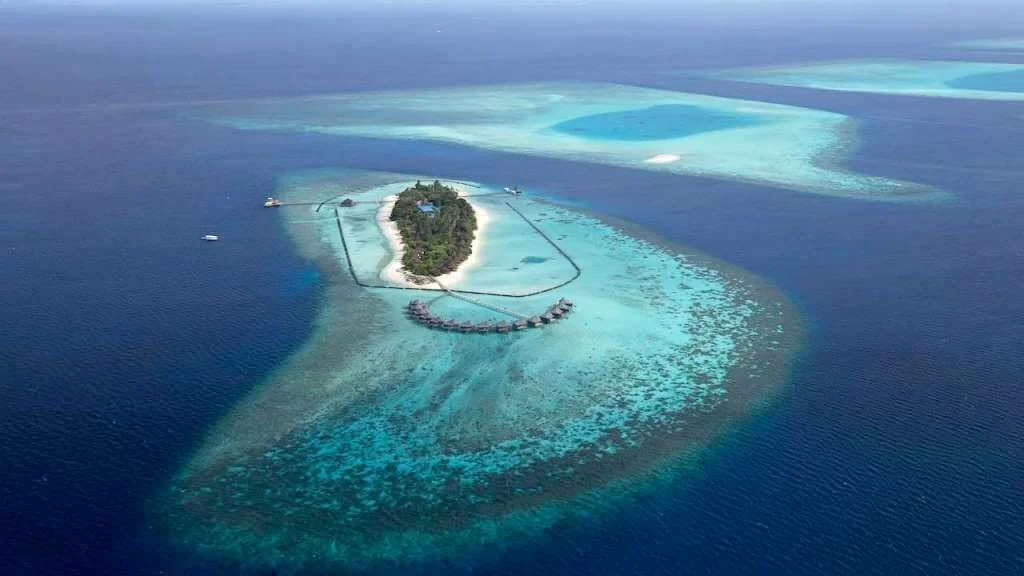 Komandoo Maldives Island Resort