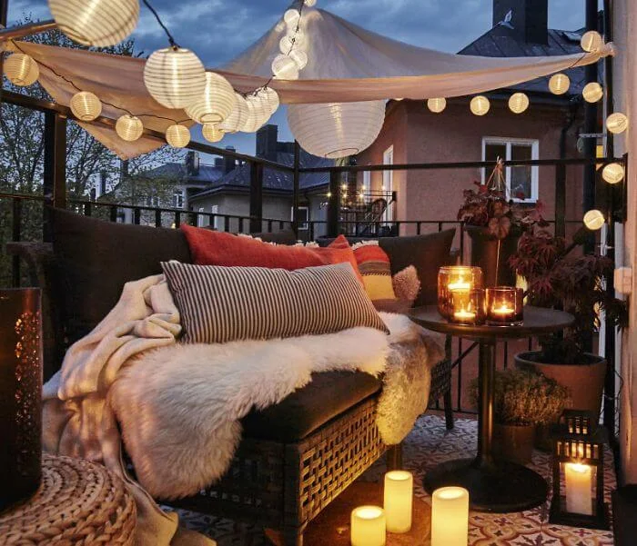 Candles An Lanterns Balcony Decor