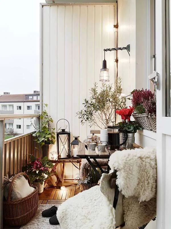 Cute Winter Balcony Christmas