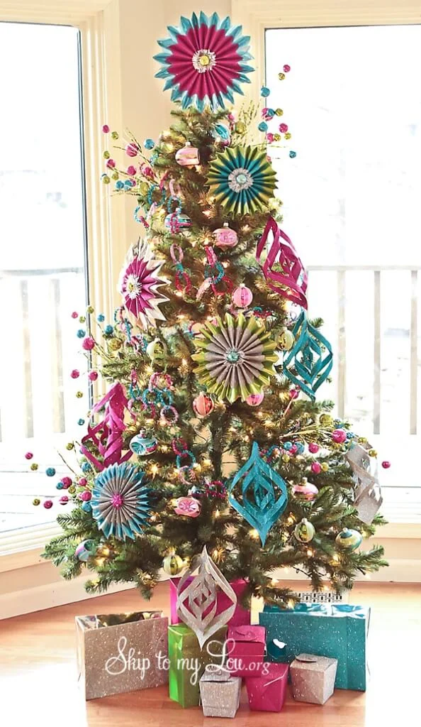 DIY Paper Ornaments Rainbow Tree