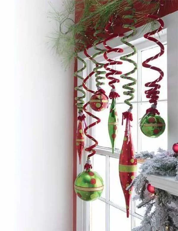 Traditional Colors Window Decor