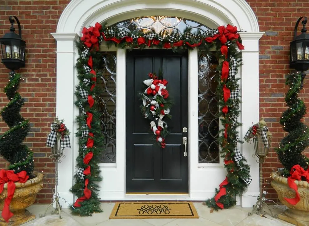 Creative Plaid Ribbon Christmas Decor