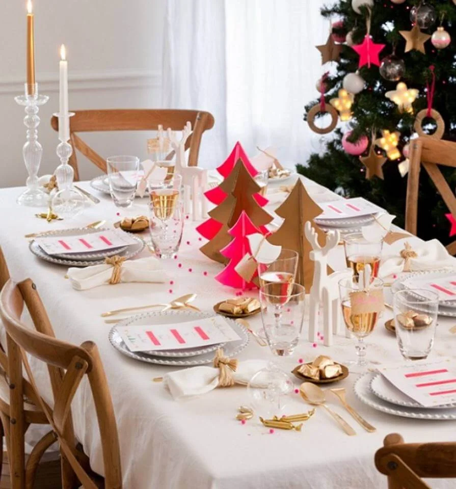 Easy DIY Modern Christmas Table