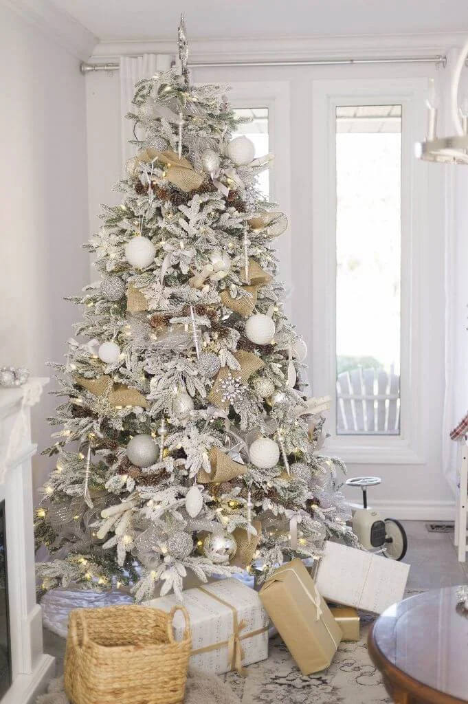 Rustic Farmhouse Christmas Tree Decor