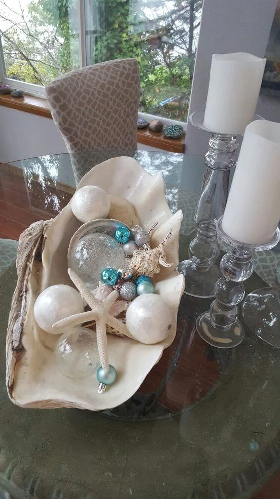 Simple Beach Style Christmas Centerpiece