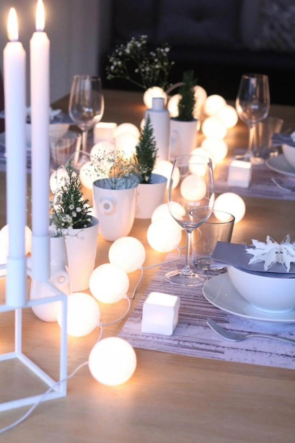Simple Christmas Centerpiece Table Decor