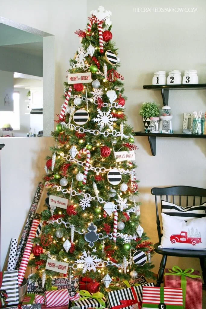 Vintage Inspired Christmas Tree Decor