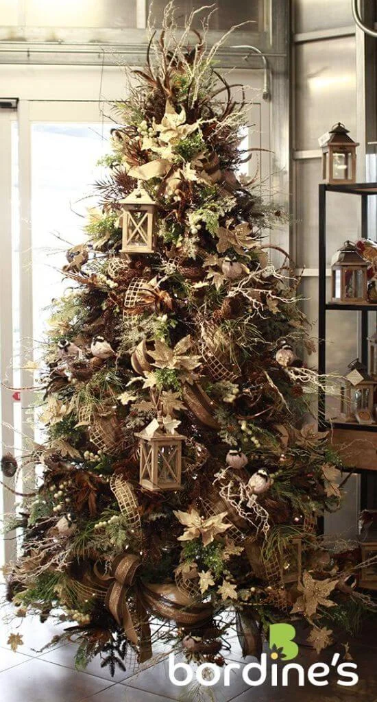 Woodsy Lanterns Christmas Tree Decor