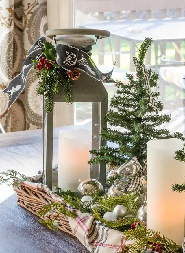 Christmas Lanterns Candles Centerpiece