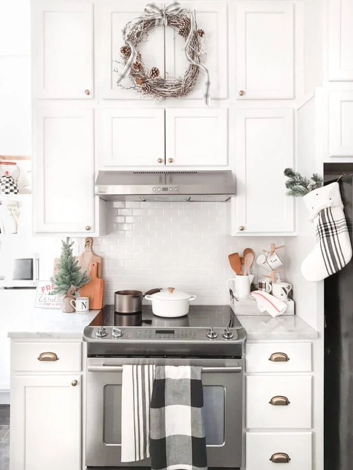 Simple Kitchen Rustic Christmas Decoration