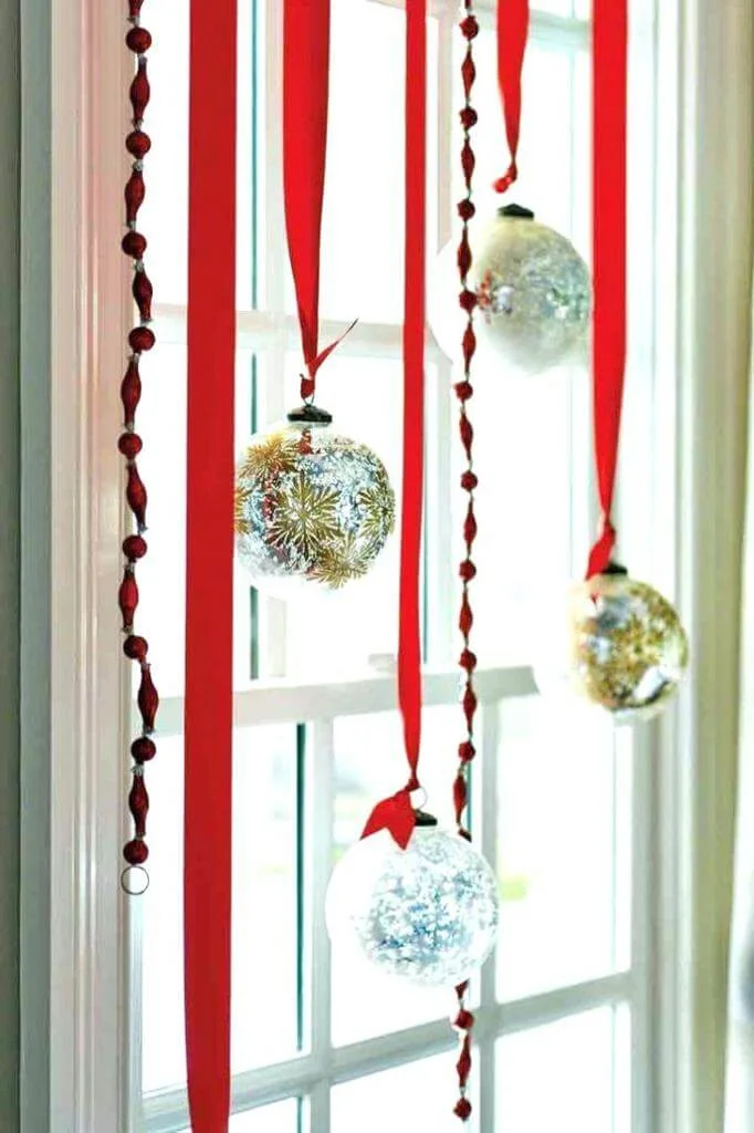 Window Decor In festive Red Gold
