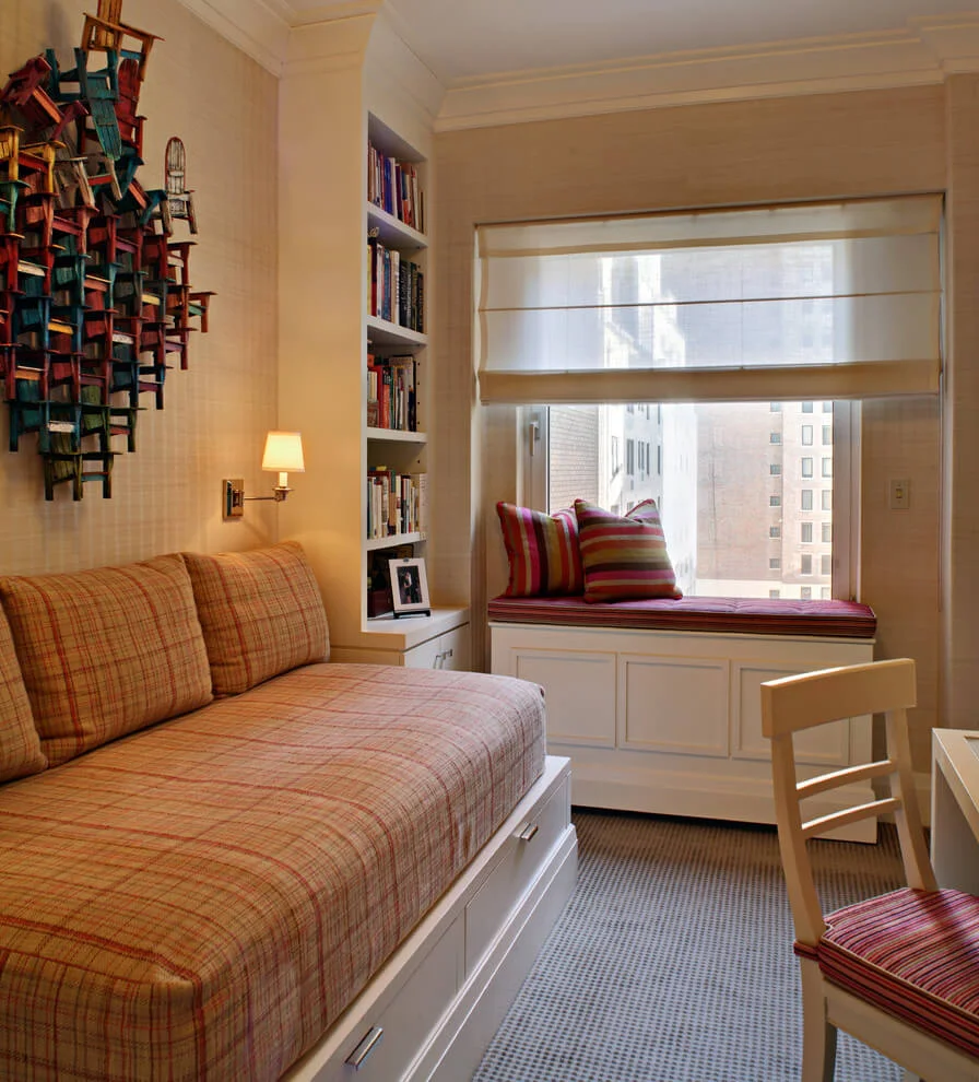 Creative Daybed Bedroom Decor