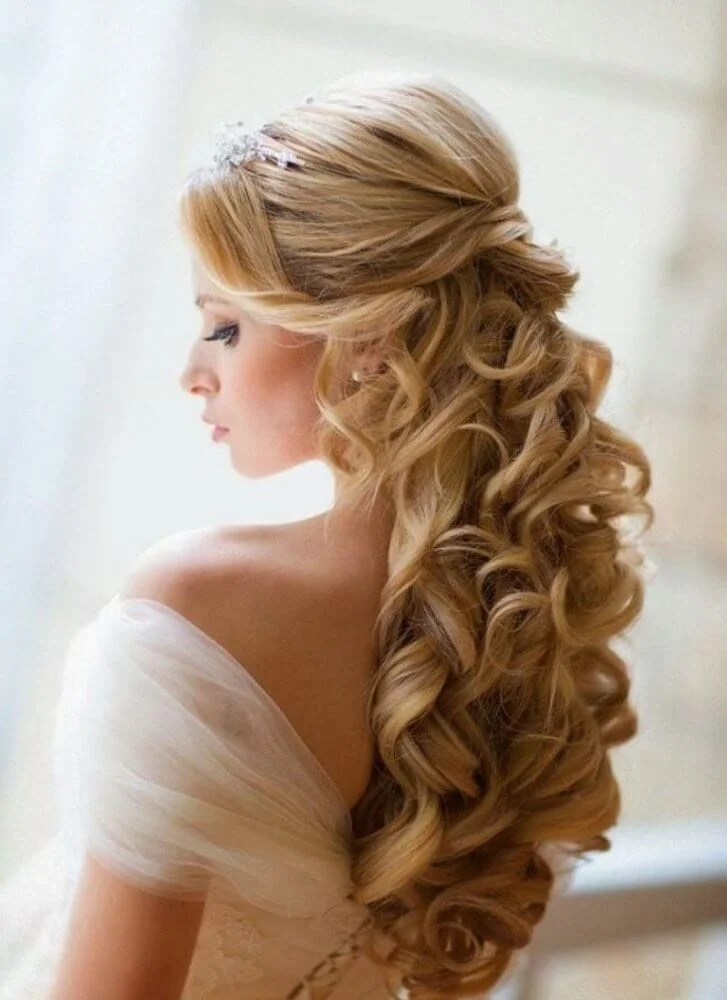 Curly Hairstyles for Wedding