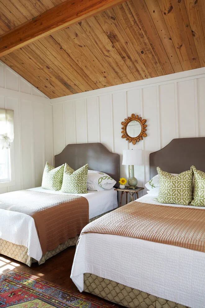 Farmhouse Style Small Bedroom Design