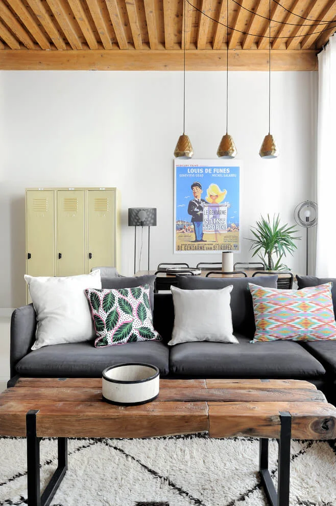 Simple Comfortable Living Room Decor