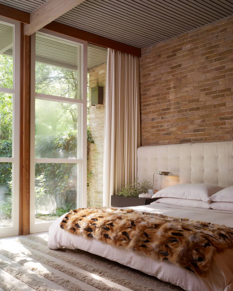 Earthy Colors Simple Bedroom Design