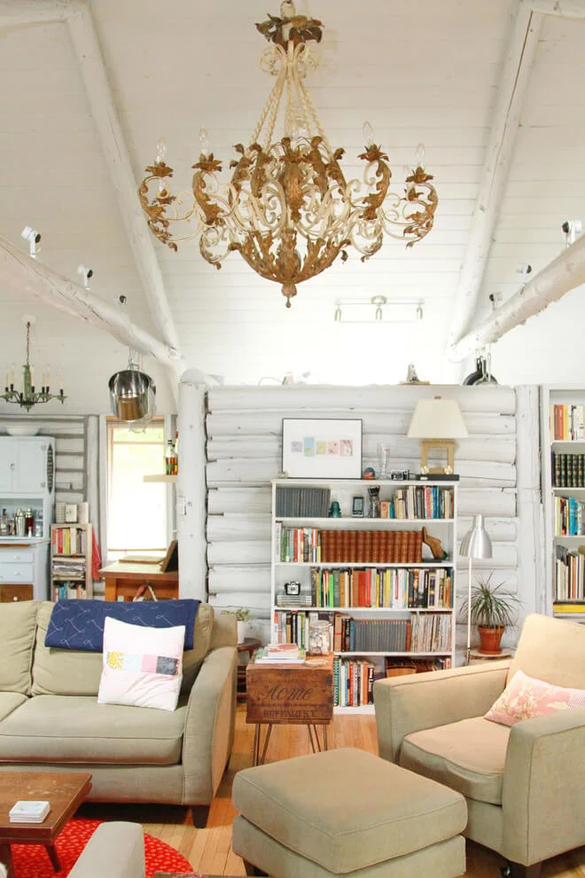 Simple Functional Living Room Decor