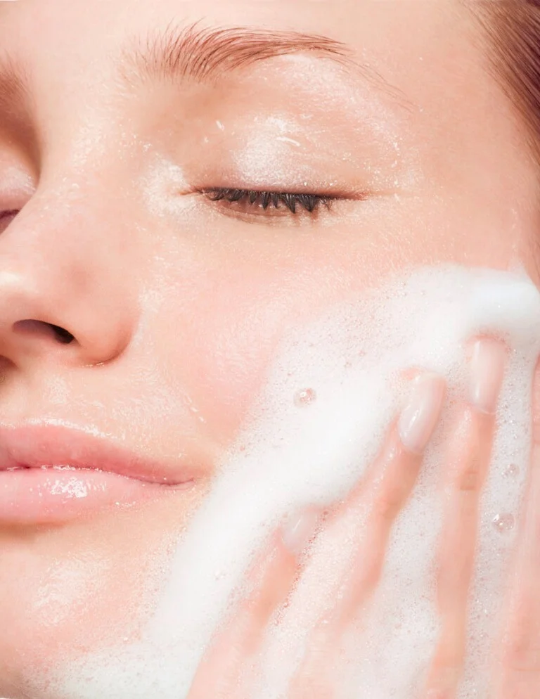 Foaming Cleansers Remove Makeup