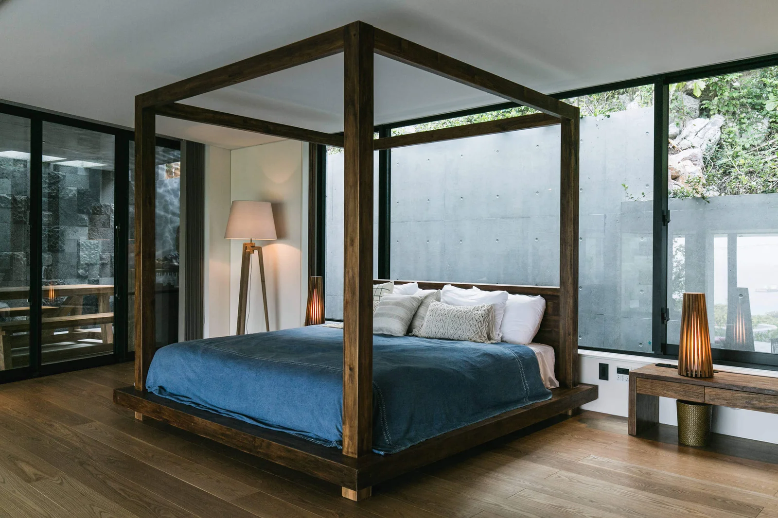 Natural Materials For Refreshing Appeal