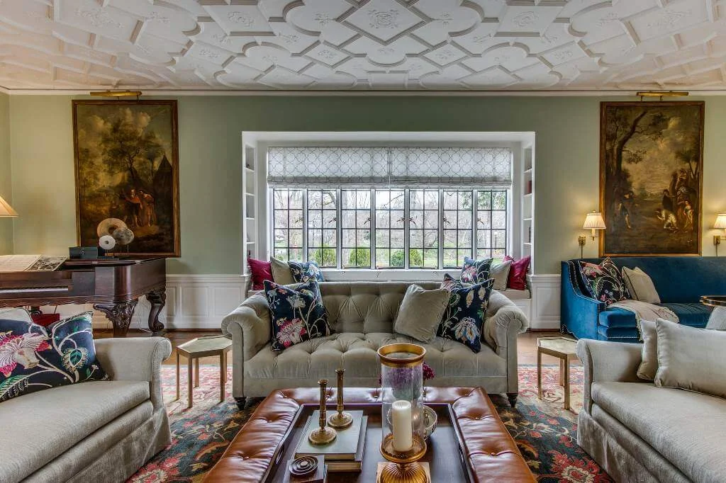 Sophisticated Traditional Living Room Design Ideas
