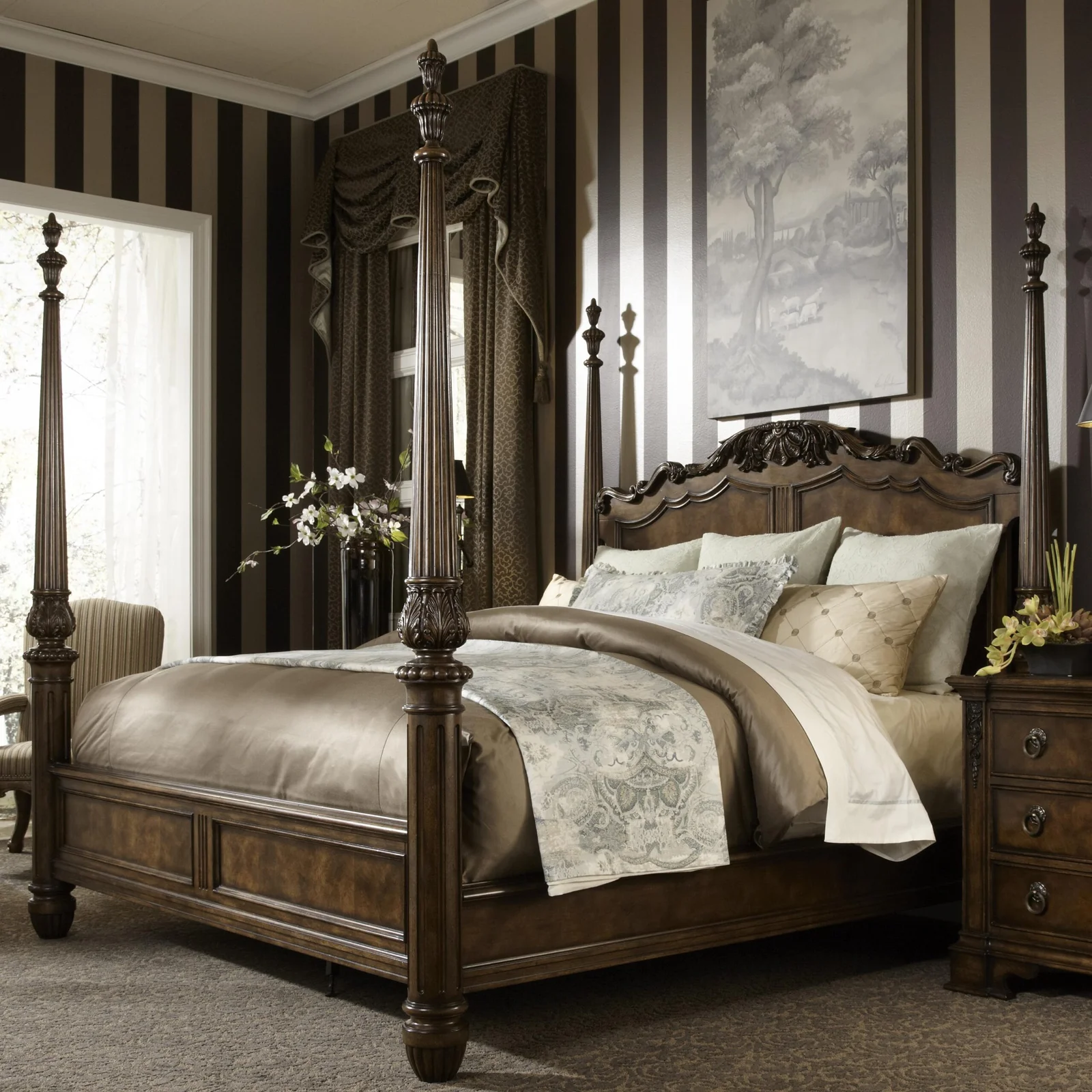 Traditional Style Beds