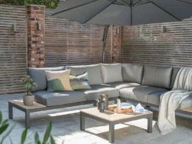 garden furniture1