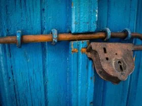 door-ge64639205_1280