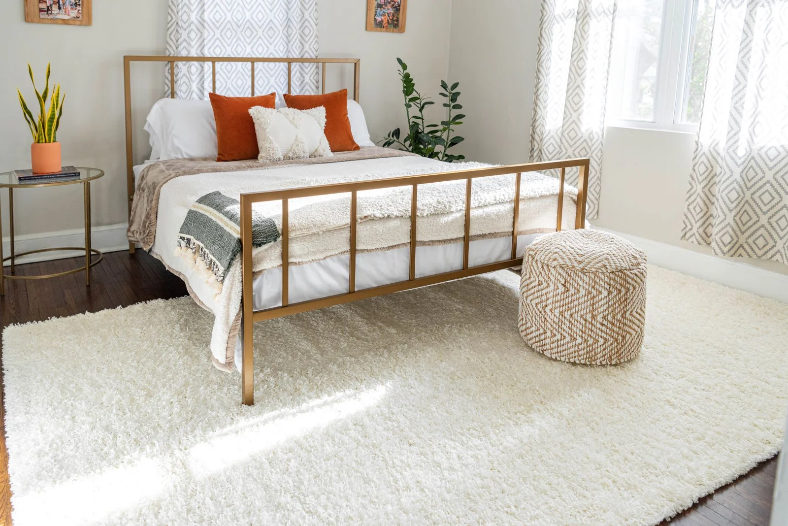 Make Your Bedroom Look More Aesthetic 1
